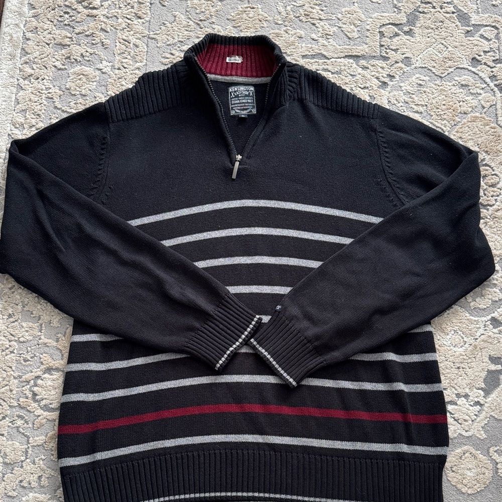 Men's Black and Gray Zip-Up Sweater